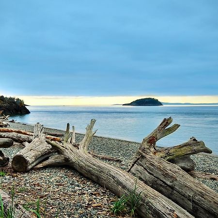 Coachman Inn Oak Harbor Exteriér fotografie